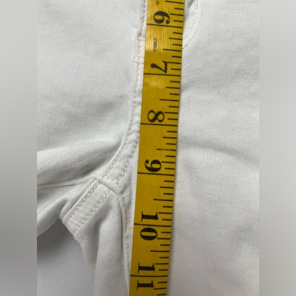 American Eagle Hi-Rise Distressed Cropped Skinny Jeans - Picture 14 of 16